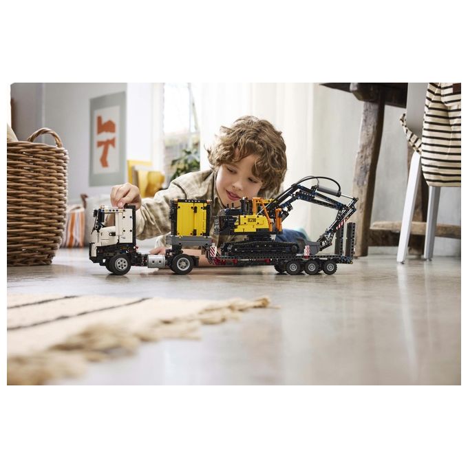 Lego Technic Autocarro Volvo FMX Ed Escavatore Elettrico EC230