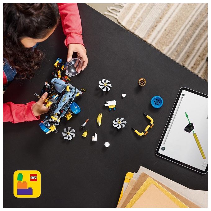 LEGO Technic Sottomarino per Esplorazioni Abissali