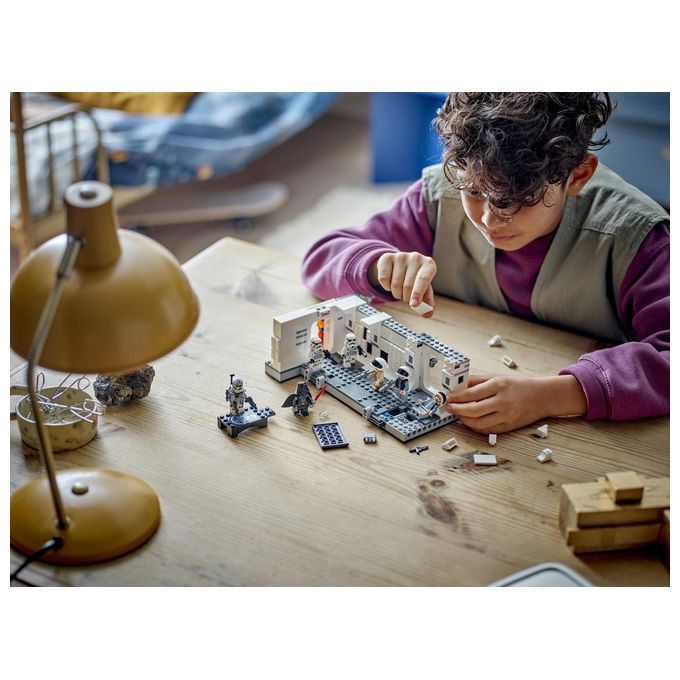 LEGO Star Wars 75387 Imbarco sulla Tantive IV, Giochi Bambini 8+, Scena nell'Astronave Giocattolo da Costruire con Minifigure