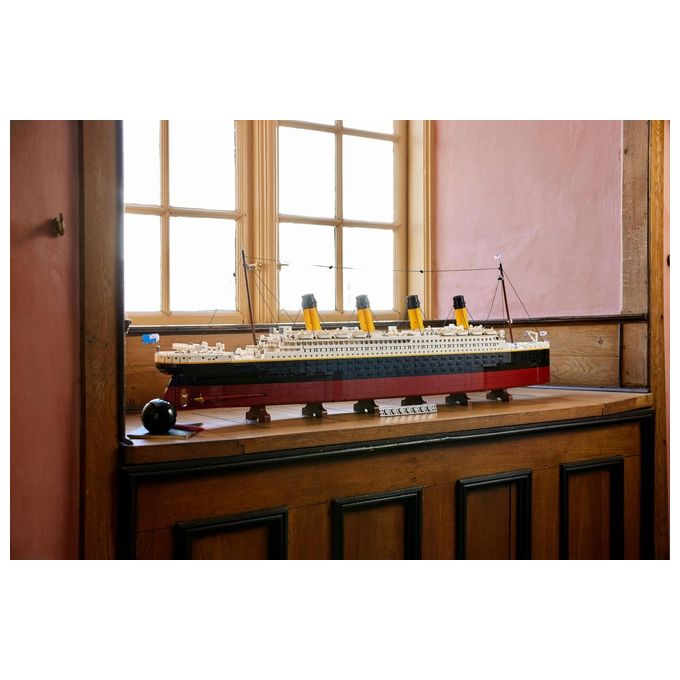 LEGO Creator Titanic Modello in Mattoncini da Costruzione per Appassionati e Collezionisti di Tutte le Eta'