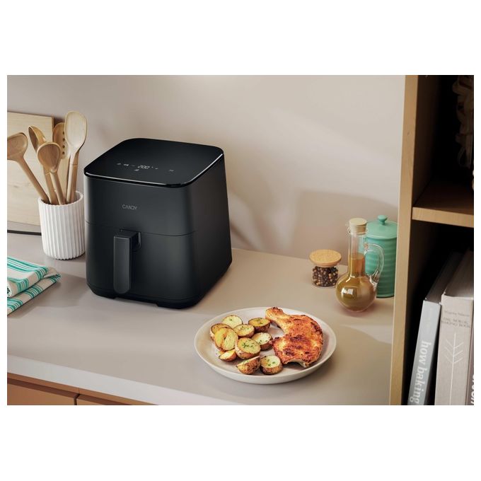 Candy CCAF 011 Friggitrice ad Aria Capacita' 5 Litri Potenza 1500 Watt colore Nero