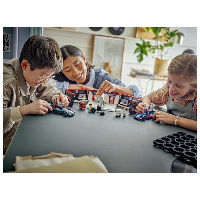 LEGO City Formula 1 Garage con monoposto Mercedes-AMG e Alpine F1 60444
