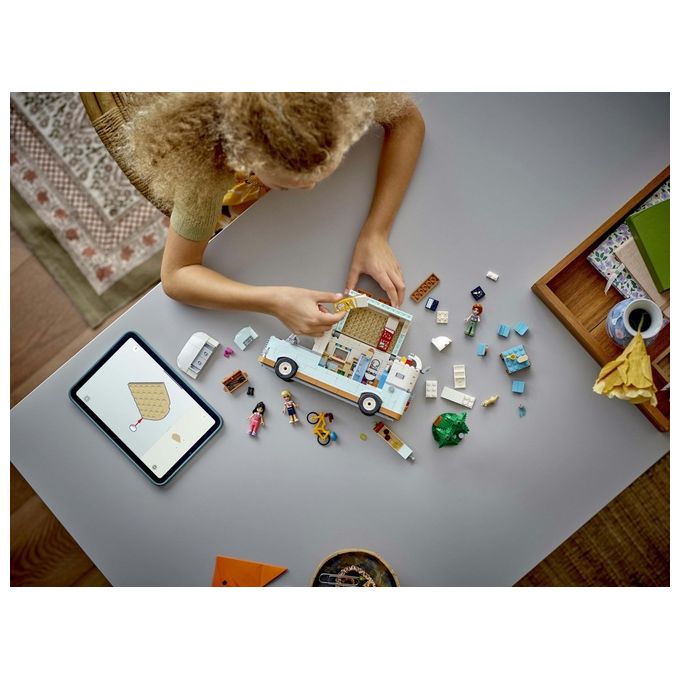 LEGO Creator Avventura sul camper dell'amicizia 42663