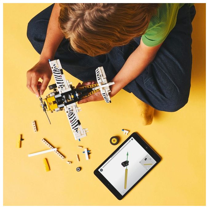 LEGO Aereo Bush Technic 42198 Modellino da Costruzione Innovativo ed Educativo per Appassionati di Ingegneria e Design Creativo