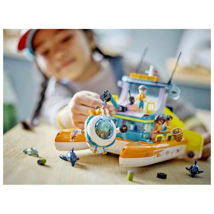 LEGO Friends 41734 Catamarano di Salvataggio, Barca Giocattolo con Animali e Sottomarino, Set Educativo, Regalo per Bambini 7+