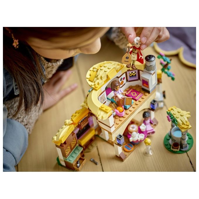 LEGO Disney Wish 43231 Il Cottage di Asha, Casa delle Bambole Giocattolo dal Film Wish, Idea Regalo per Bambine e Bambini