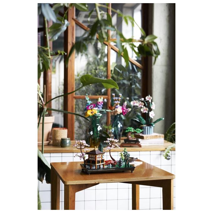 LEGO Icons 10315 Il Giardino Tranquillo, Kit Giardino Botanico Zen per Adulti con Fiori di Loto, Regalo per Donna e Uomo