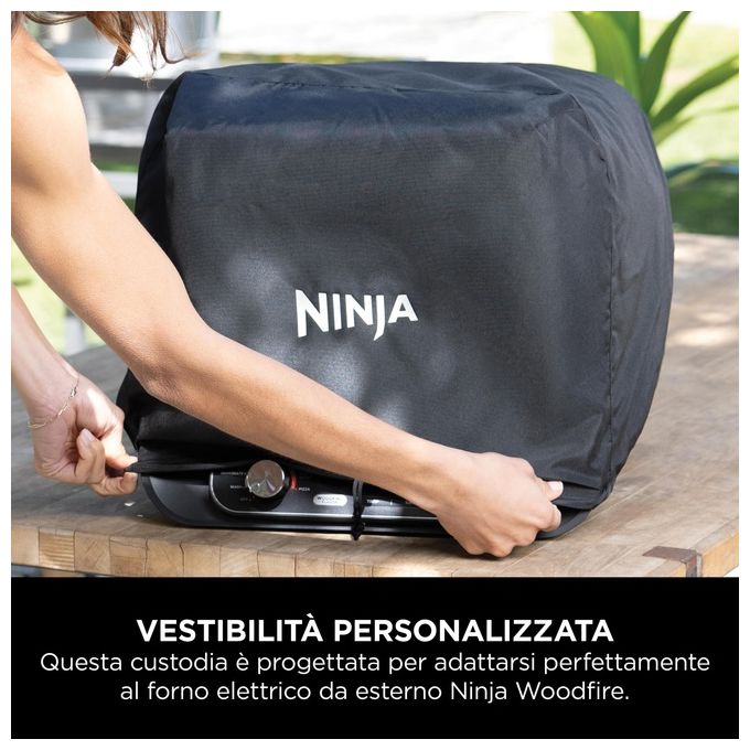 Ninja XSKOCVREUK Woodfire Copertura per Forno da Esterno OO101EU Protezione per Forno Premium Resistente all'Acqua Anti-Sbiadimento Nero