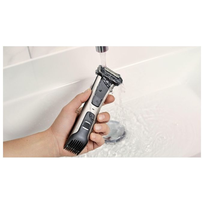 Philips BG7025-15 Bodygroom 7000 Depilatore Corpo da Uomo Wet and Dry Testina 4D Autonomia 80 min Nero