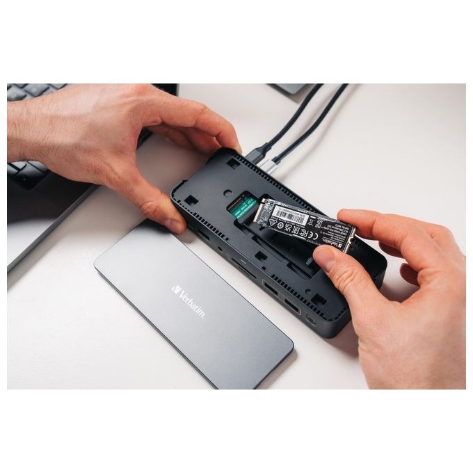 Verbatim CDS-15SSD USB-C Pro Docking Station 15 porte con SSD Incluso