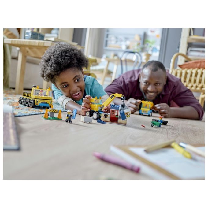 LEGO City 60391 Camion da Cantiere e Gru con Palla da Demolizione, Set con Veicoli Giocattolo, Giochi Educativi per Bambini 4+