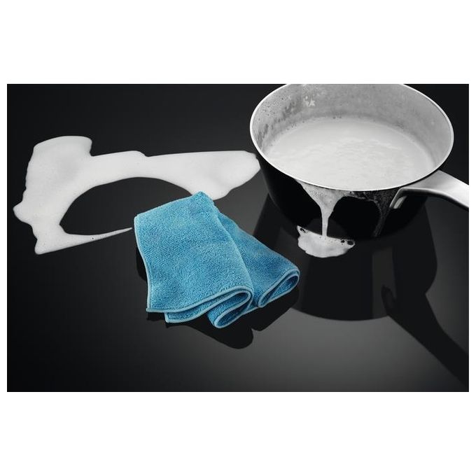 Electrolux EIV83443BW Piano Cottura a Induzione in Vetroceramica 3 Zone Infinite Hob2Hood SliderTouch Bridge 80 cm Bianco