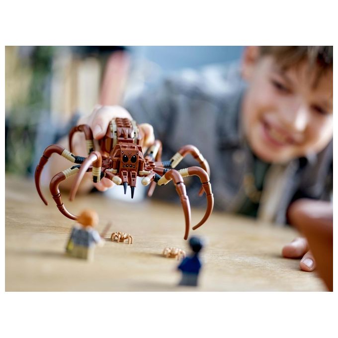 LEGO Harry Potter Aragog nella Foresta Proibita Grande Ragno Giocattolo da Costruire con Parti Snodabili Giochi di Magia per Bambini e Bambine da 7 Anni in su con 2 Minifigure e Accessori 76434