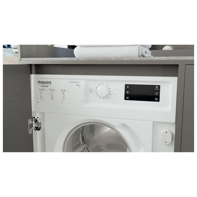 Hotpoint BI WMHG 71483 EU N Lavatrice da incasso Frontale 7 Kg 1400 rpm Classe D Motore Inverter 14 Programmi (81.5x59.5x54.5 cm) colore Bianco