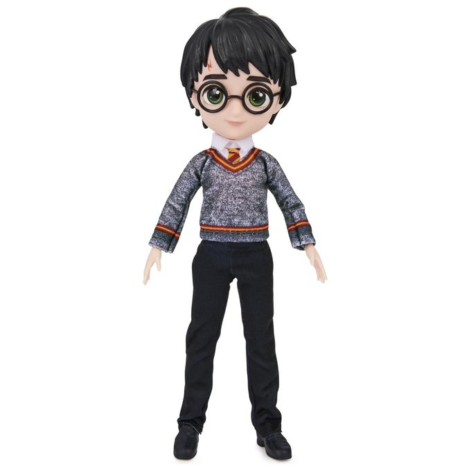 Wizarding World Bambola Articolata Harry Potter 20cm Bacchetta e Divisa di Hogwarts Inclusa