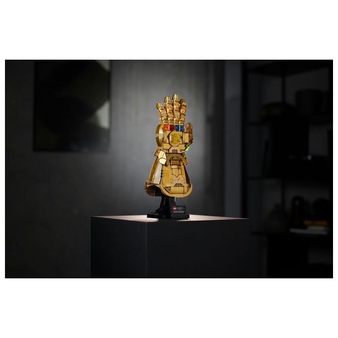 LEGO Super Heroes Marvel 76191 Guanto dell'Infinito di Thanos, Modello da Costruzione Avengers da Collezione, Set per Adulti