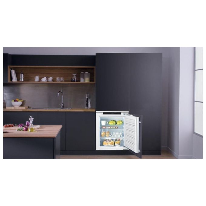Hotpoint BF901EAA Congelatore Verticale da Incasso Capacita' 100 Litri Classe energetica F (A+) 87,3 cm