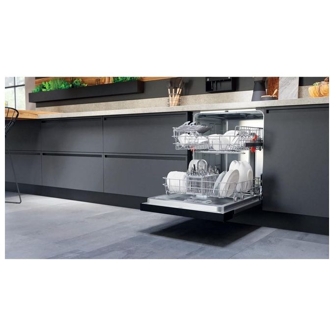 Hotpoint HB 4010 B Lavastoviglie da incasso a Scomparsa Parziale 13 Coperti Classe energetica F 5 programmi Cesti Flexiload 60 cm
