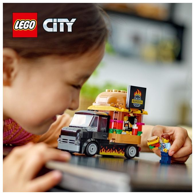 LEGO City 60404 Furgone degli Hamburger Giocattolo, Veicolo per Bambini 5+ Anni, Camion Food Truck con Accessori e 2 Minifigure