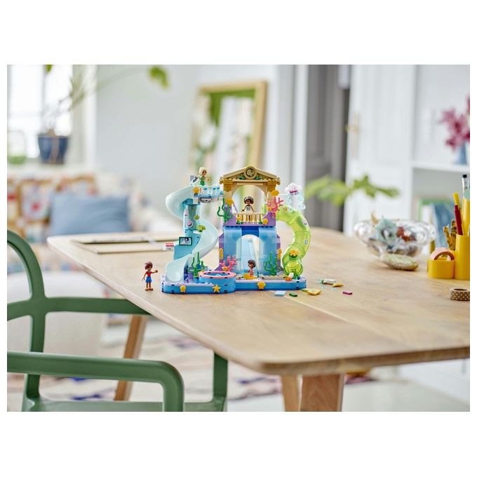 LEGO 42630 Friends Parco Acquatico di Heartlake City Giochi Creativi per Bambine e Bambini da 8 Anni in su da Costruire con Scivoli per l'Acqua 4 Personaggi e Accessori Idee Regalo di Compleanno