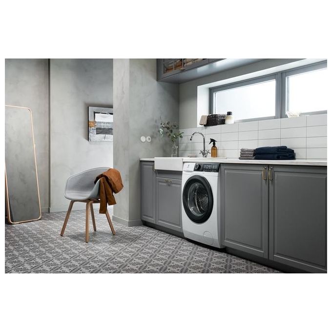 Electrolux EW7W486W Lavasciuga Classe energetica E (A) Capacita' di carico 8-6 Kg Centrifuga 1600 giri DualCare SensiCare