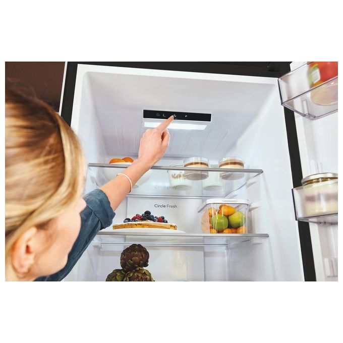 [ComeNuovo] Candy CNCQ2T618EB Frigorifero Combinato Capacita' 355 Litri Classe energetica E Raffreddamento No Frost colore Nero