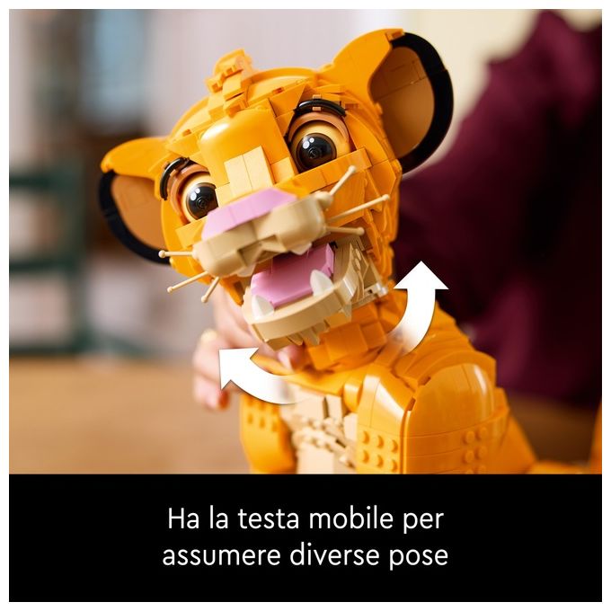 LEGO 43247 Disney Classic Set da Costruzione per Adulti Giovane Simba Re Leone 1445 Pezzi con Testa Mobile per Diverse Pose App LEGO Builder Compatibile colore Multicolore
