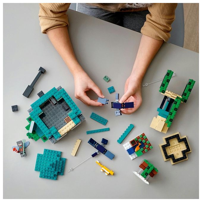 LEGO Minecraft Sky Tower