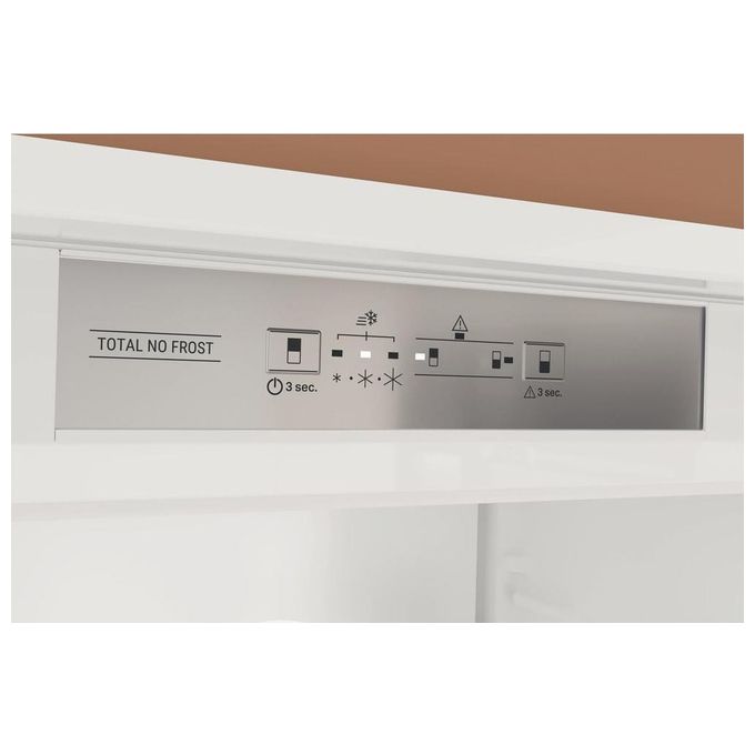 Hotpoint HA SP70 T111 Frigorifero da Incasso Combinato Larghezza 70 cm Total No Frost Classe E