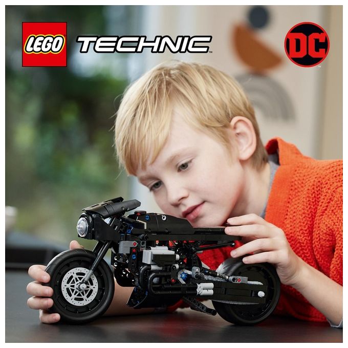 LEGO Technic 42155 THE BATMAN - BATCYCLE, Moto Giocattolo da Collezione, Modellino Motocicletta del Supereroe, Film del 2022