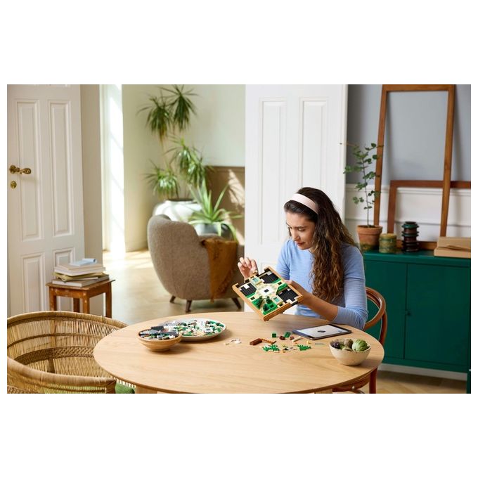 LEGO Icons 10359 - Giardino con Fontana, Set da Costruzione Decorativo 1302 Pezzi, Fontana a 2 Livelli, Pergolati Fioriti, Moduli Personalizzabili, Eta' 18+