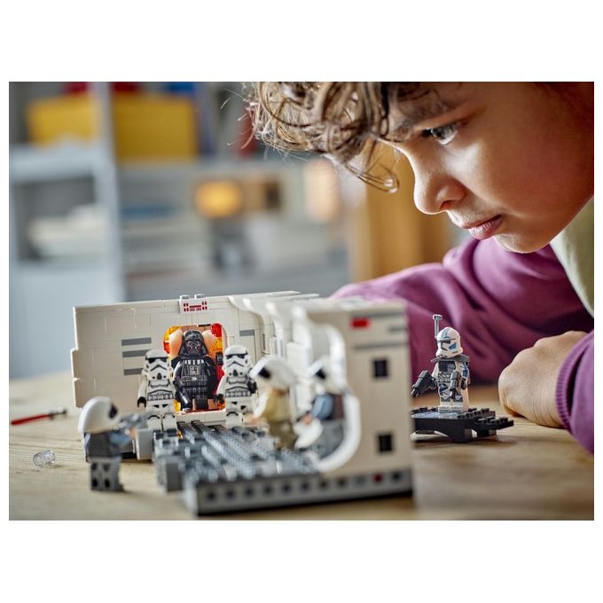LEGO Star Wars 75387 Imbarco sulla Tantive IV, Giochi Bambini 8+, Scena nell'Astronave Giocattolo da Costruire con Minifigure