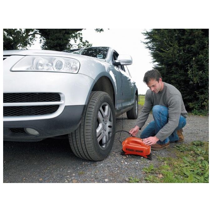 Black+Decker Compressore ASI200-XJ Compatto e Portatile con Potenza di 120PSI e Funzionamento a 12 Volt