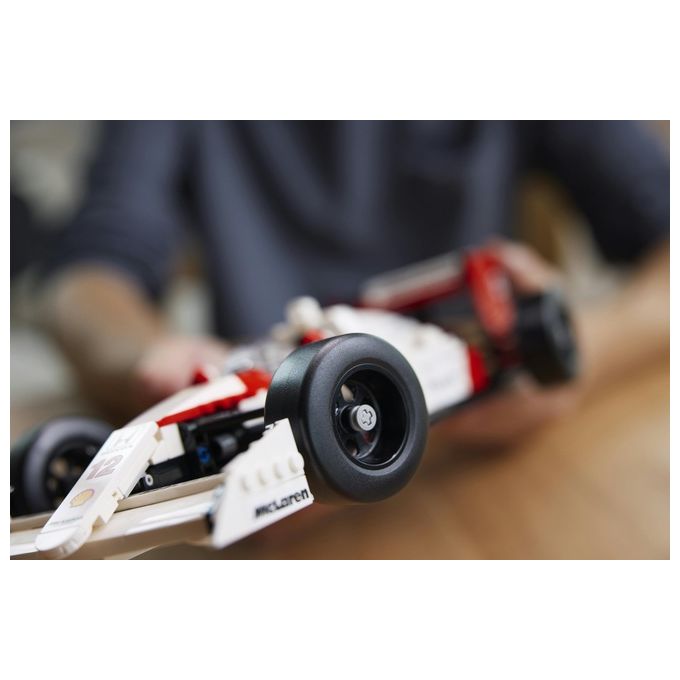 LEGO 10330 Icons Modellino da Costruire McLaren MP4-4 con Minifigure di Ayrton Senna 693 pezzi colore Nero