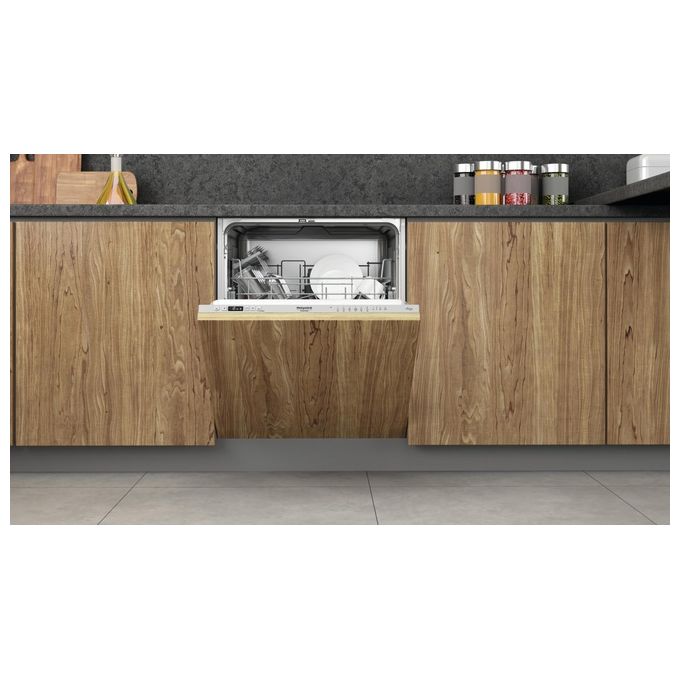 Hotpoint, Lavastoviglie a Incasso, 14 Coperti, A scomparsa totale, Classe E