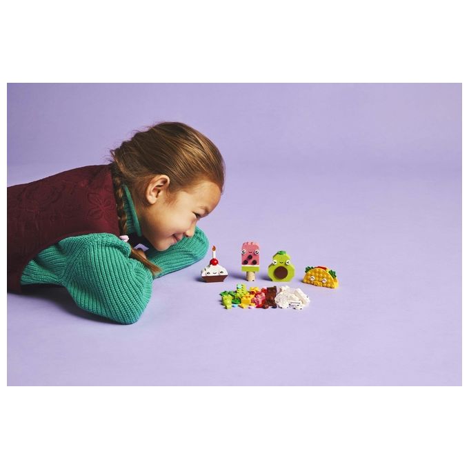 LEGO Classic Alimenti Creativi Piccolo Set di Giochi di Fantasia per Bambini e Bambine da 4 Anni in su con Cibo Giocattolo in Plastica da Costruire e Ricostruire in Altre Forme Idea Regalo 11039