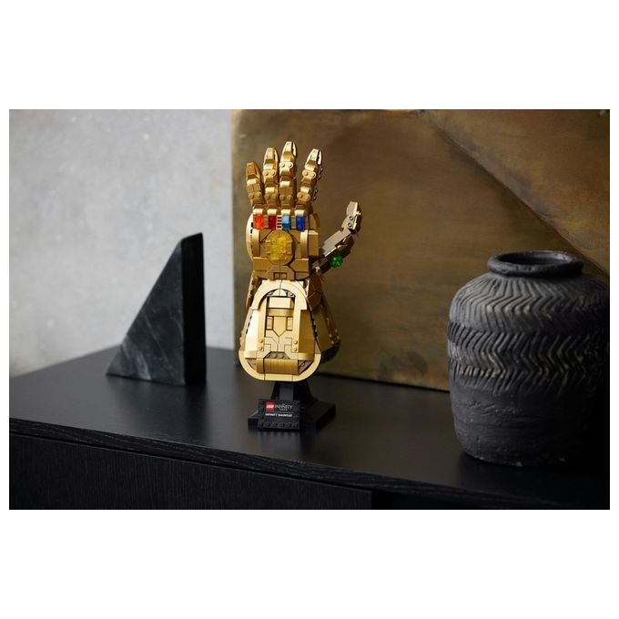 LEGO Super Heroes Marvel 76191 Guanto dell'Infinito di Thanos, Modello da Costruzione Avengers da Collezione, Set per Adulti