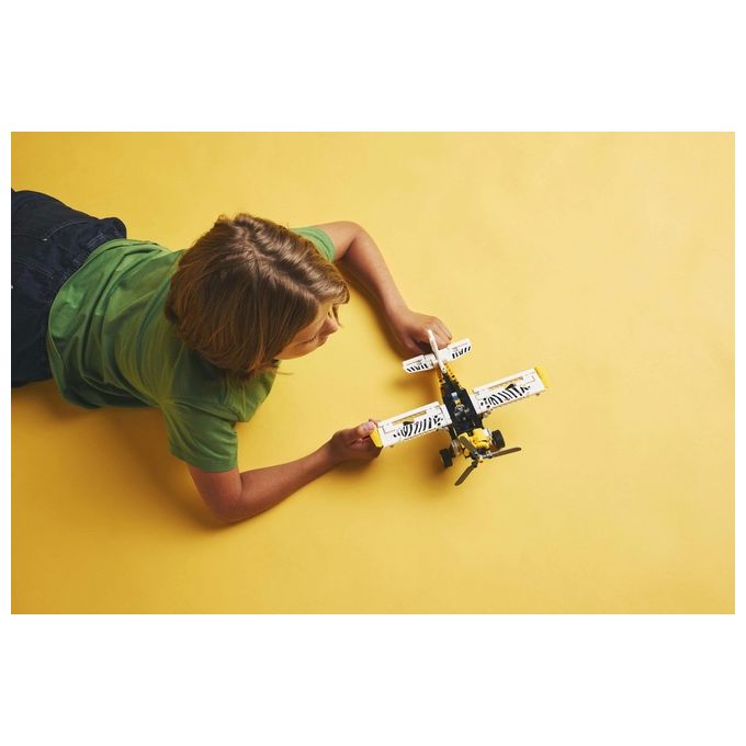 LEGO Aereo Bush Technic 42198 Modellino da Costruzione Innovativo ed Educativo per Appassionati di Ingegneria e Design Creativo