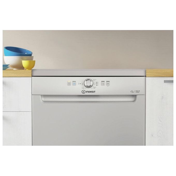 Indesit lavastoviglie libera installazione 14 coperti classe e argento 60 cm d2f hk26 s