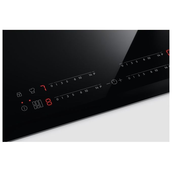 Electrolux EIT81443 Piano cottura a Induzione in Vetroceramica 4 Zone 80 cm Connessione Hob2Hood Nero