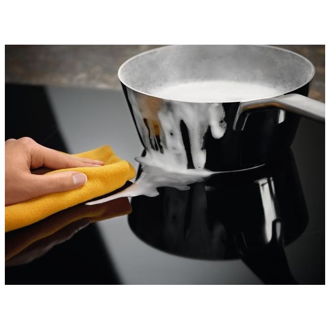 Electrolux EIS62449C Serie 700 SenseBoil - Piano cottura a induzione, 59 cm, 4 zone, funzione SenseBoil, Hob2Hood, Nero