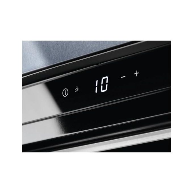 Electrolux KBW5X Vino Cantina da Incasso 18 bottiglie Capacita' 52 Litri Ventilazione interna Temperatura Regolabile da 5 a 20C Display LCD Touch Control Classe energetica F (A++) 45 cm Nero-Acciaio Inox