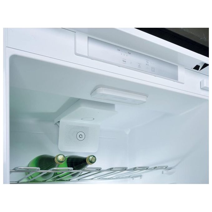 Hotpoint BCB 4010 E O31 Frigorifero Combinato da Incasso Capacita' 400 Litri Classe energetica F Low Frost Ventilazione Air Technology Larghezza 70 cm Altezza 193,5 cm