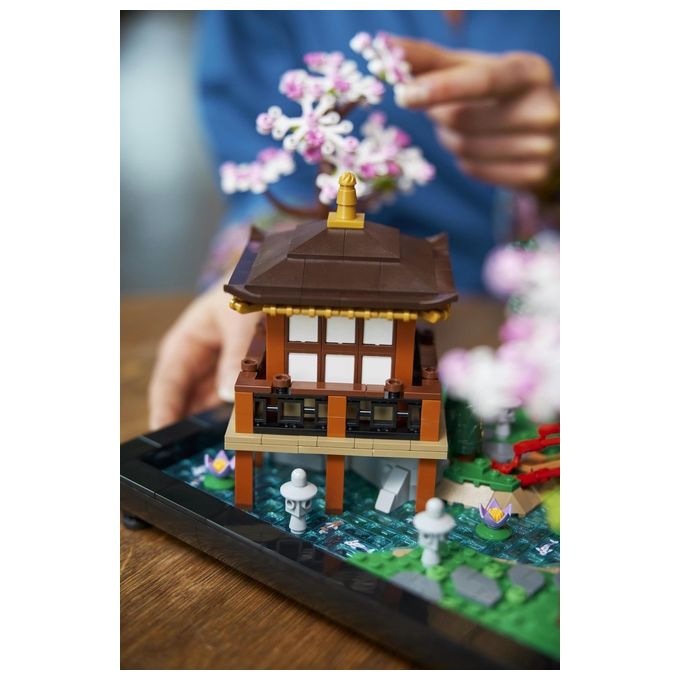LEGO Icons 10315 Il Giardino Tranquillo, Kit Giardino Botanico Zen per Adulti con Fiori di Loto, Regalo per Donna e Uomo