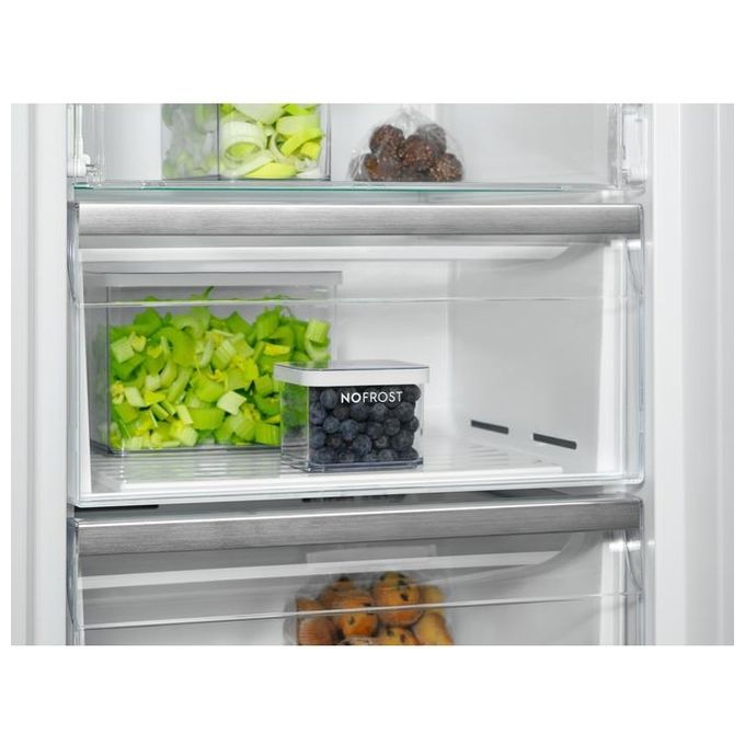 Electrolux LUT5NF28W0V Congelatore Verticale Capacita' 280 Litri Classe energetica F (A+) 185 cm Total No Frost Bianco