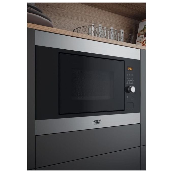 Hotpoint MF20G IX HA Microonde con Grill Capacita' 20 Litri Potenza 800W Apertura con pulsante a bandiera Auto Cook Scongelamento Nero-Acciaio Inox