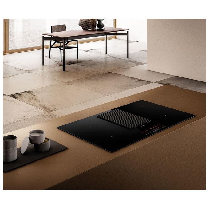 Elica NIKOLATESLA PRIME  Piano cottura aspirante a Induzione con cappa integrata 4 zone 83 cm Vetro Nero + Ghisa PRF0138475
