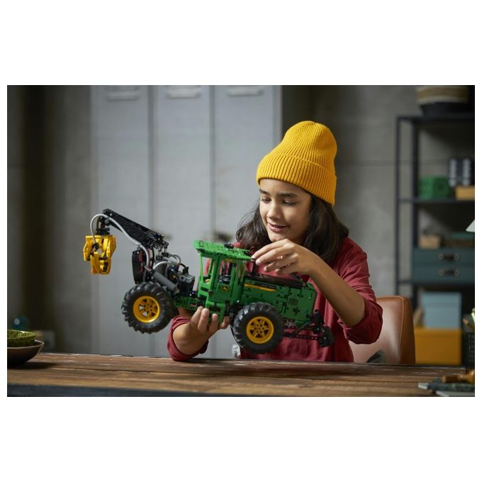 LEGO Technic 42157 Trattore John Deere 948L-II, Modellino da Costruire di Veicolo Giocattolo con Funzioni Pneumatiche e 4WD