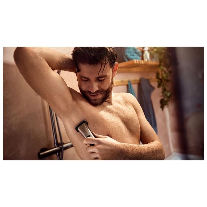 Philips BG7025-15 Bodygroom 7000 Depilatore Corpo da Uomo Wet and Dry Testina 4D Autonomia 80 min Nero