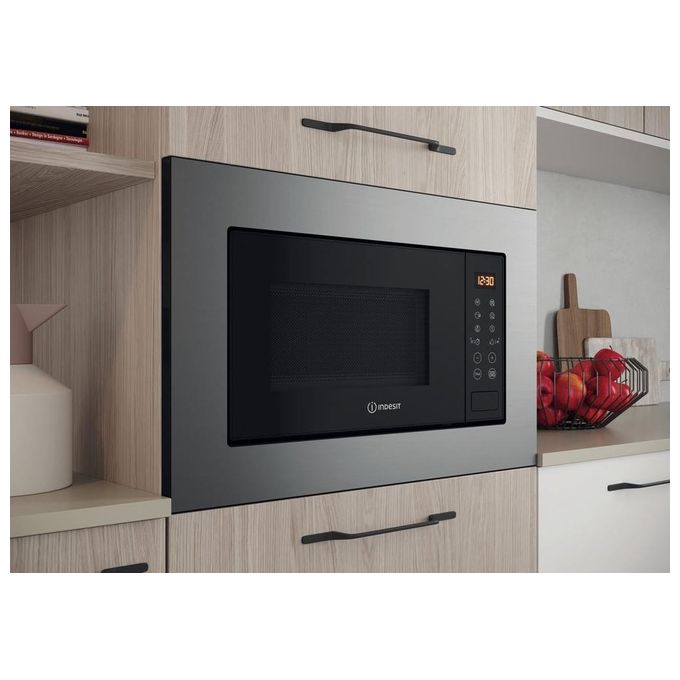 Indesit MWI 120 GX Microonde con Grill Capacita' 20 Litri Potenza 800W Auto Cook Grill al quarzo 22 Funzioni Acciaio opaco
